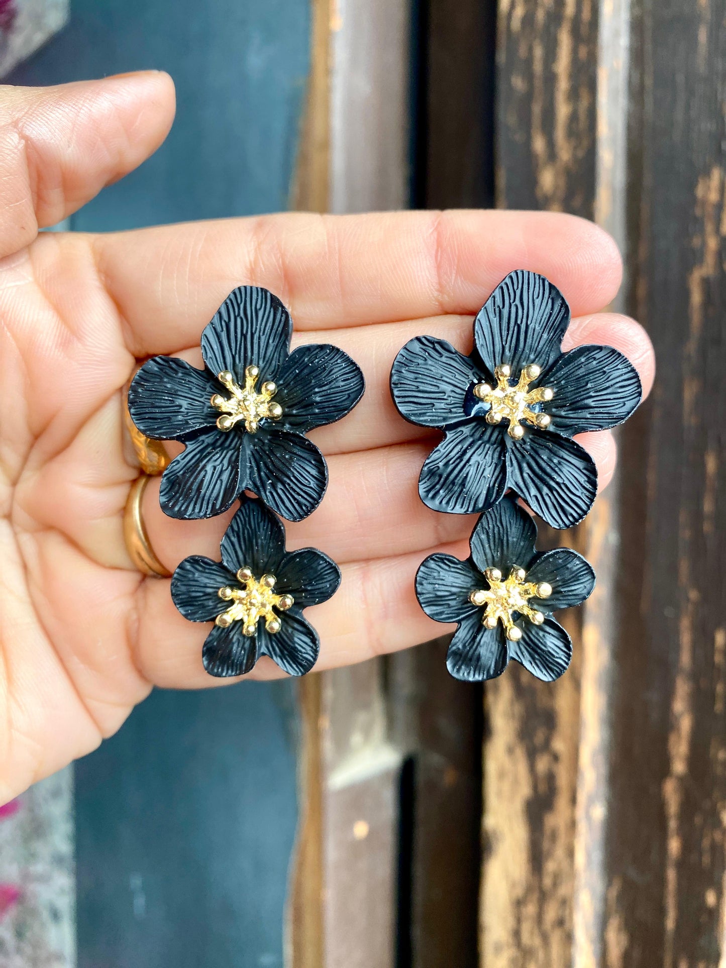 Beachy Flower Earrings