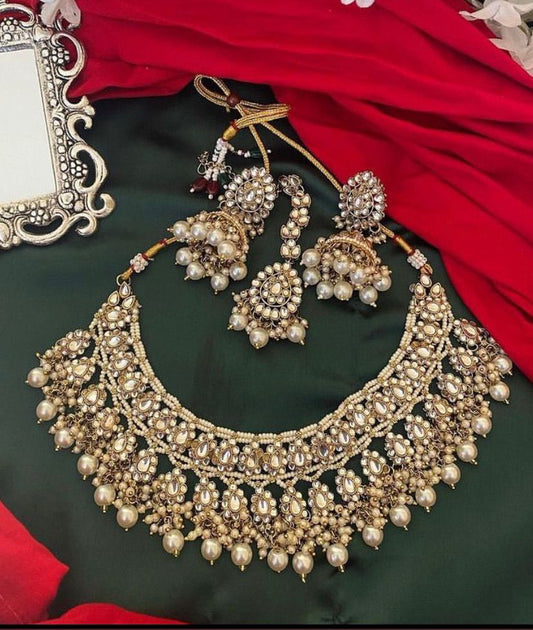 Original Kundan Necklace Set With Tikka