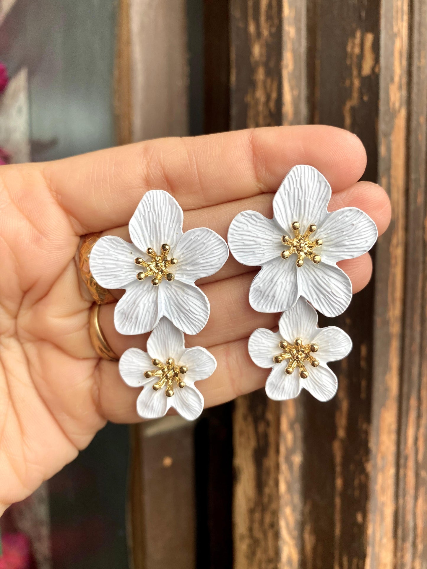 Beachy Flower Earrings