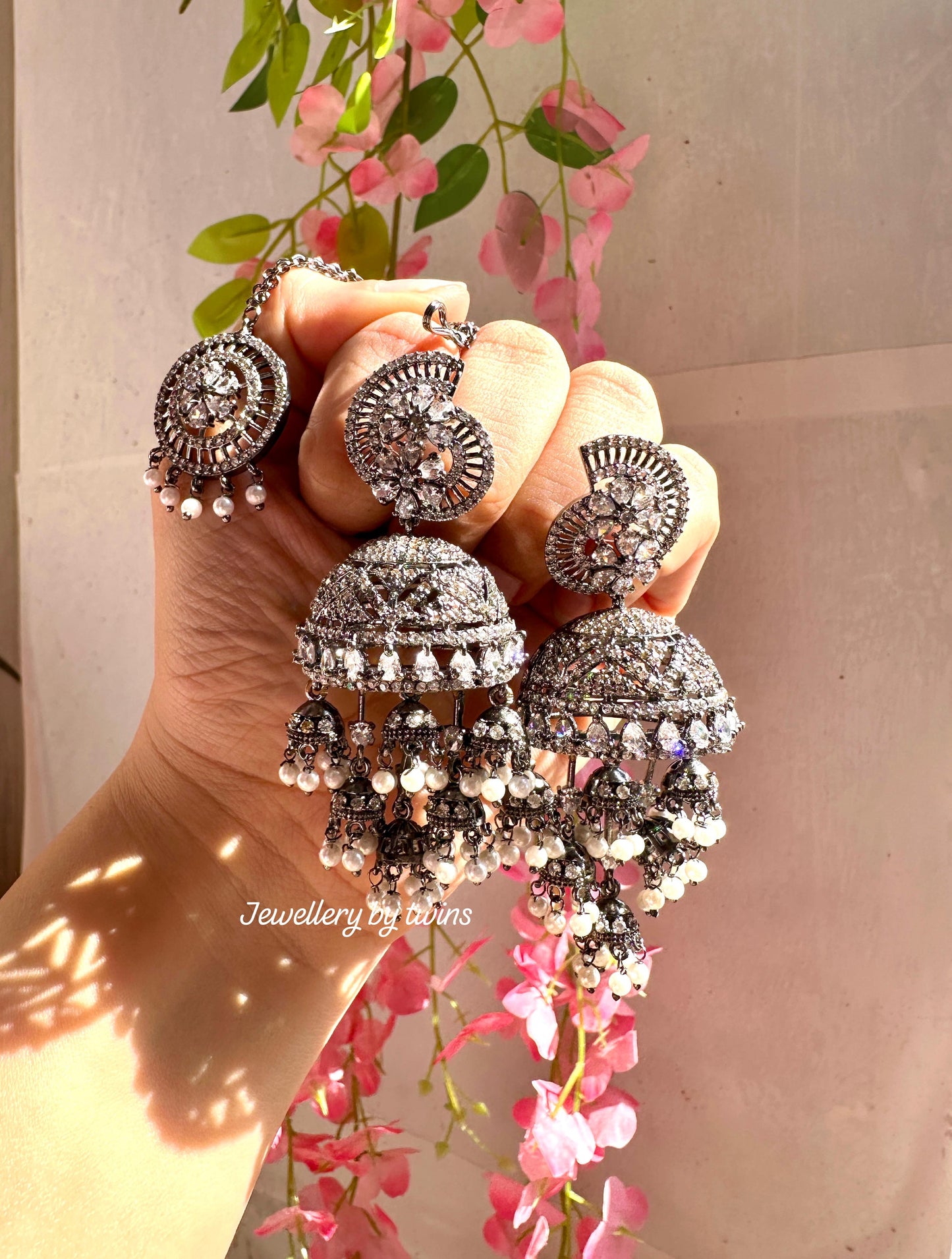 Khubsurat jhumka set