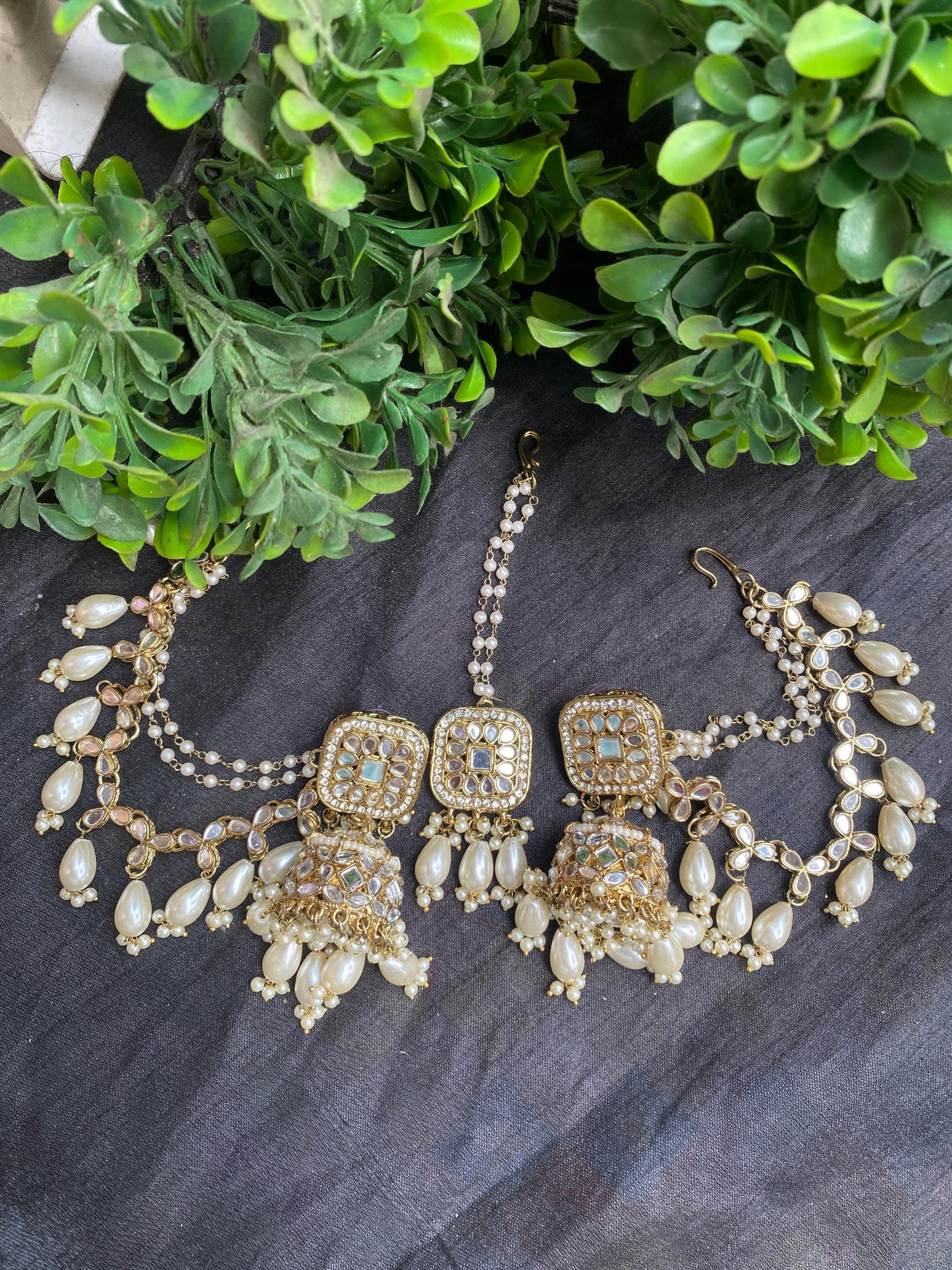 Pakistani Mirror Kundan Maangtika Set With Sahara