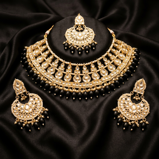 Maira Kundan Choker Set with Tikka