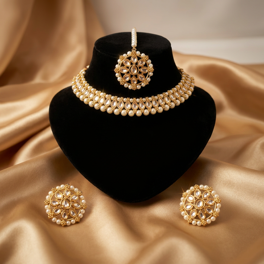 Pearl Kundan Set With Studs and Tikka