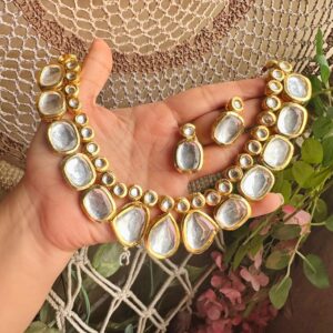 JBT New reversible kundan choker set